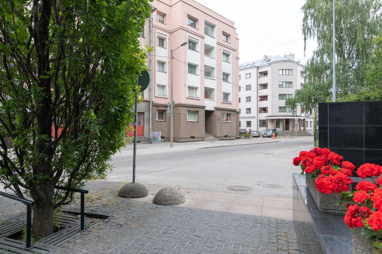 Cozy Stylish Studio Apartment With Free Parking By Centralapartments Tallinn Exteriér fotografie